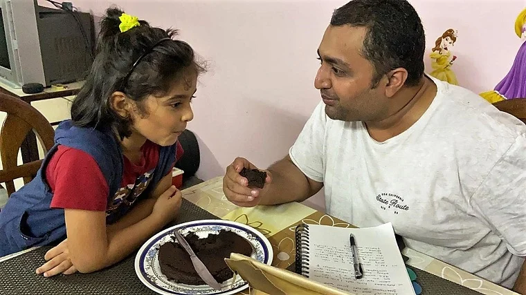 Mihir Rajda with daughter Nihira