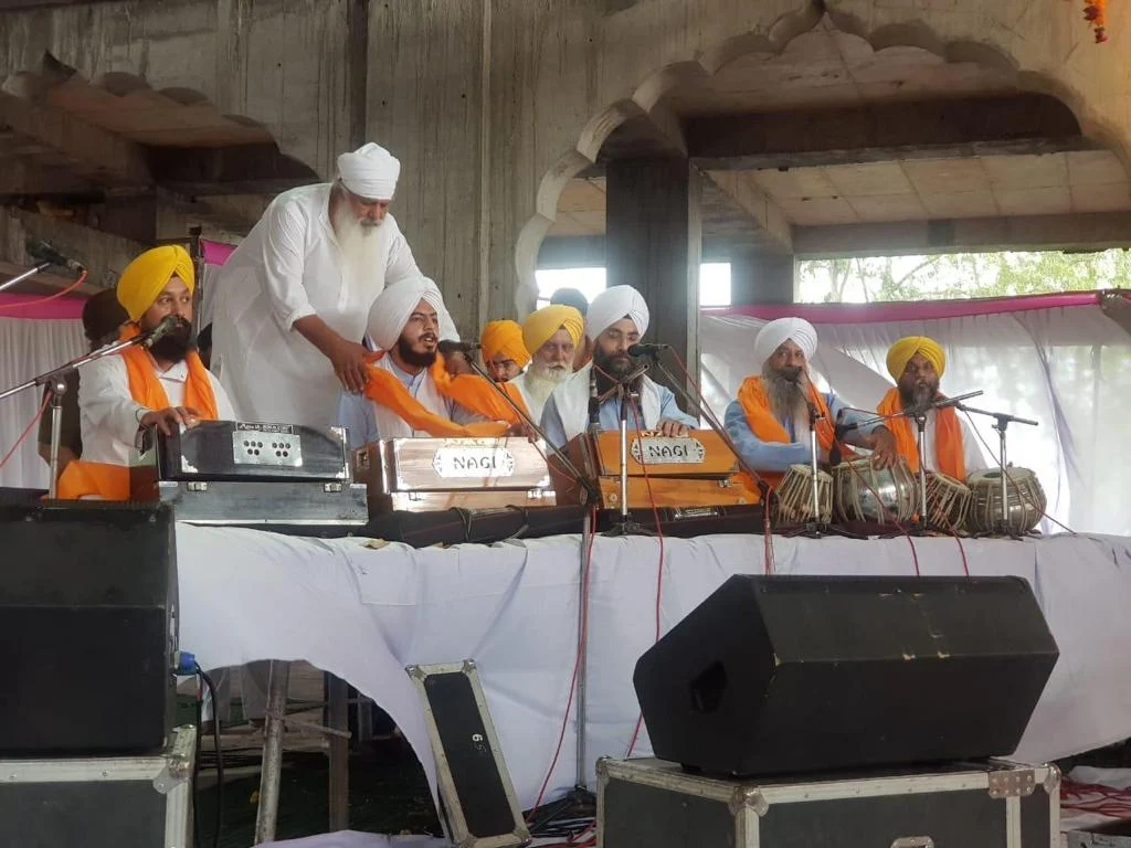 Indore: Sikh community observes Jyoti Jyot Purab with prayers for the world to fight corona