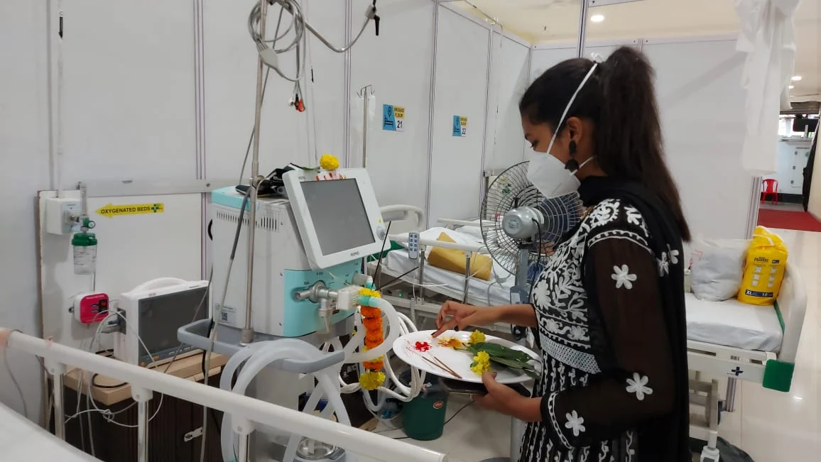 Mira Bhayandar: Cops, Covid-warriors worship the 'other shastra', perform puja on guns, medical equipment