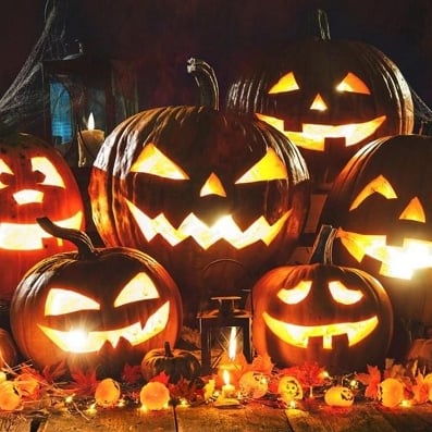 Fright & delight: Throwing a pandemic special Halloween party at home