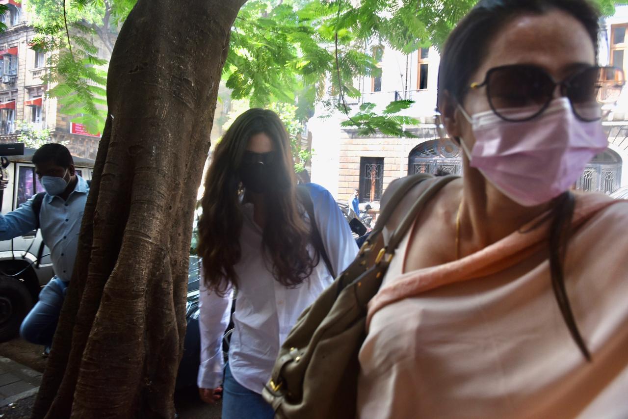 Gabriella Demetriades arrives at Ballard Estate with her lawyer