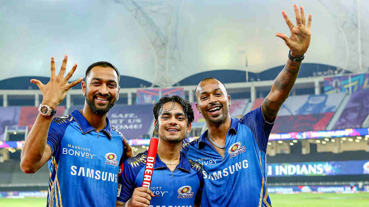 Mumbai Indians players Krunal Pandya (L), Ishan Kishan (C) and Hardik Pandya (R)