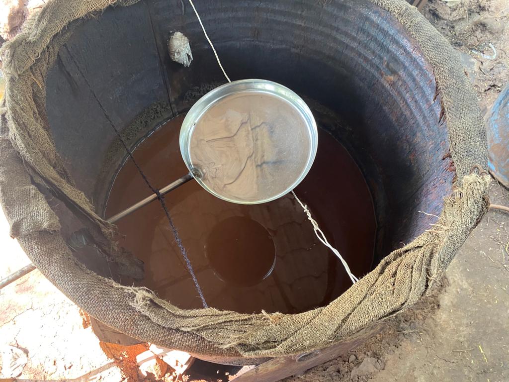 Mira Bhayandar: Cops bust massive gas-powered liquor brewing unit in Uttan