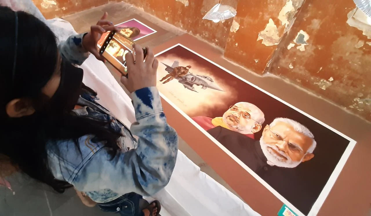 Thane: Portrait rangoli exhibition organised on the occasion of Diwali