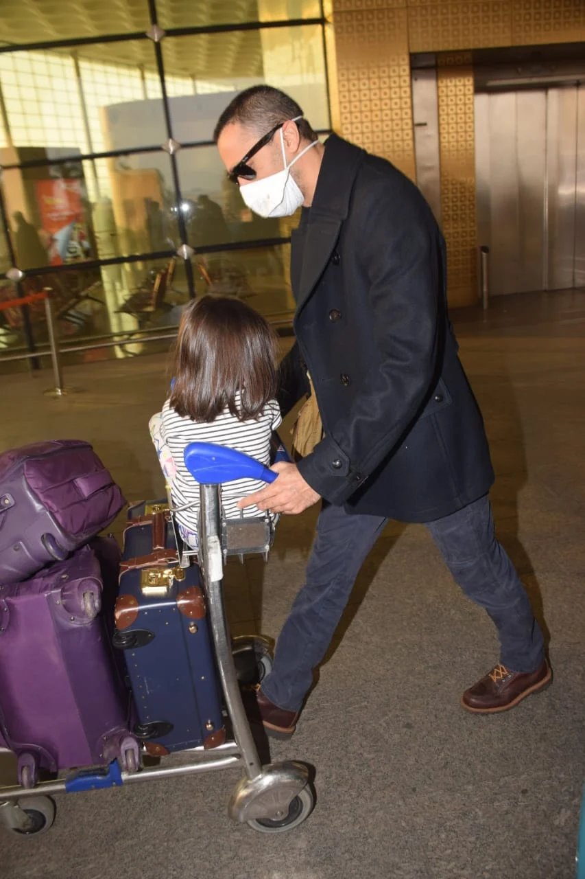 Airport Diaries: Aamir Khan-Kiran Rao, Tiger Shroff-Disha Patani spotted leaving town ahead of New Year 2021