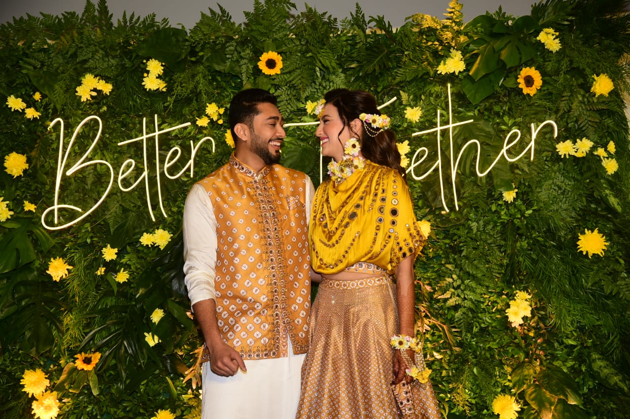 In Pics: Ismail Darbar, Nigaar Khan, Sandeep Ssingh and others attend Gauahar Khan's Mehendi ceremony