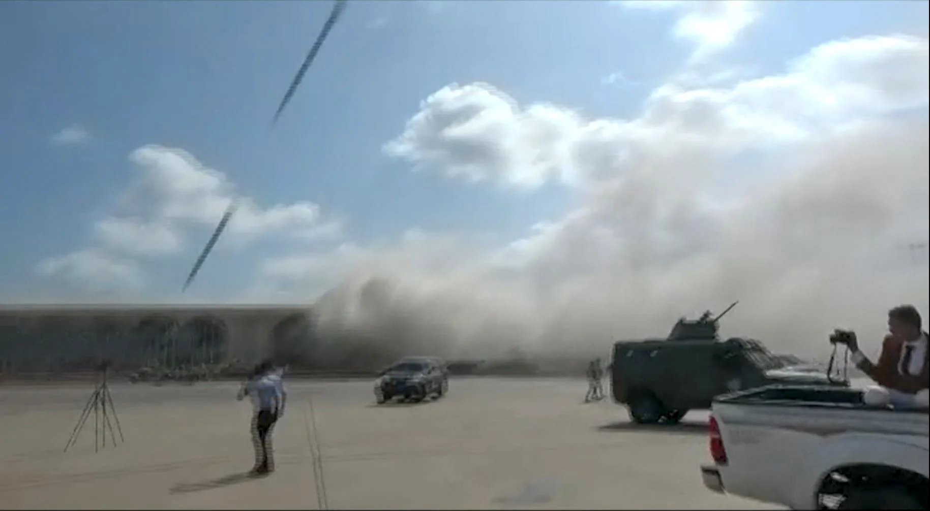 Yemen: Massive blast at Aden airport kills 25, wounds 110