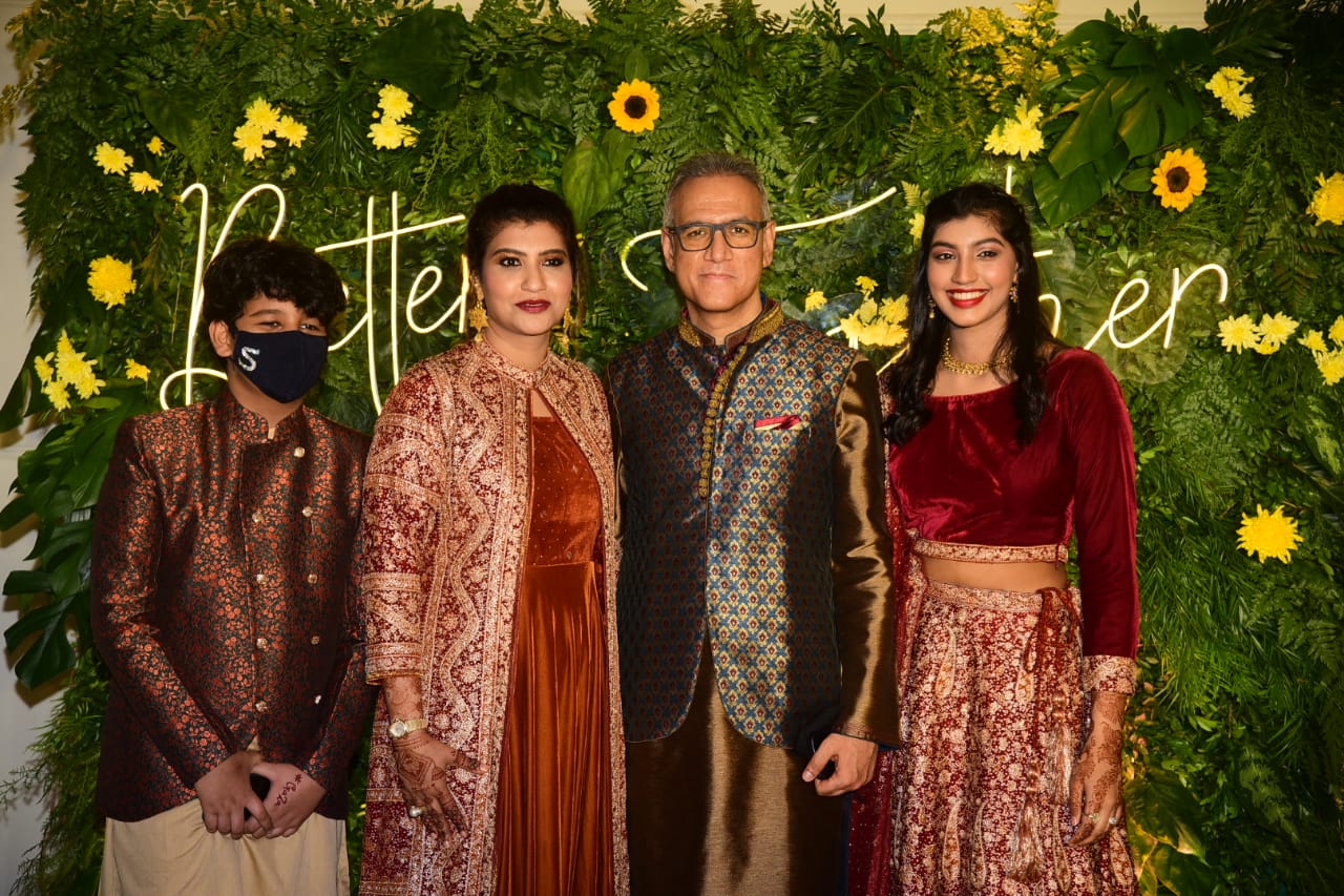 In Pics: Ismail Darbar, Nigaar Khan, Sandeep Ssingh and others attend Gauahar Khan's Mehendi ceremony