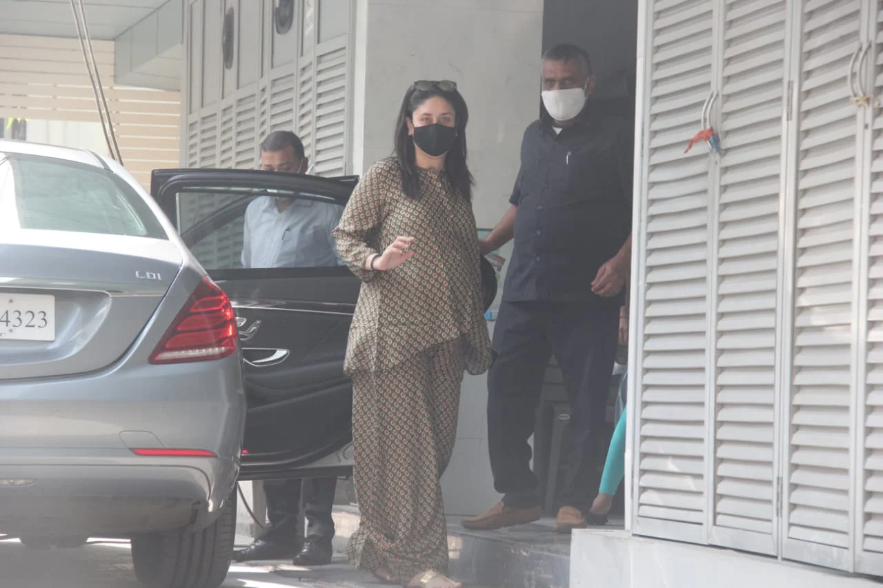 Kareena Kapoor at a clinic in Bandra