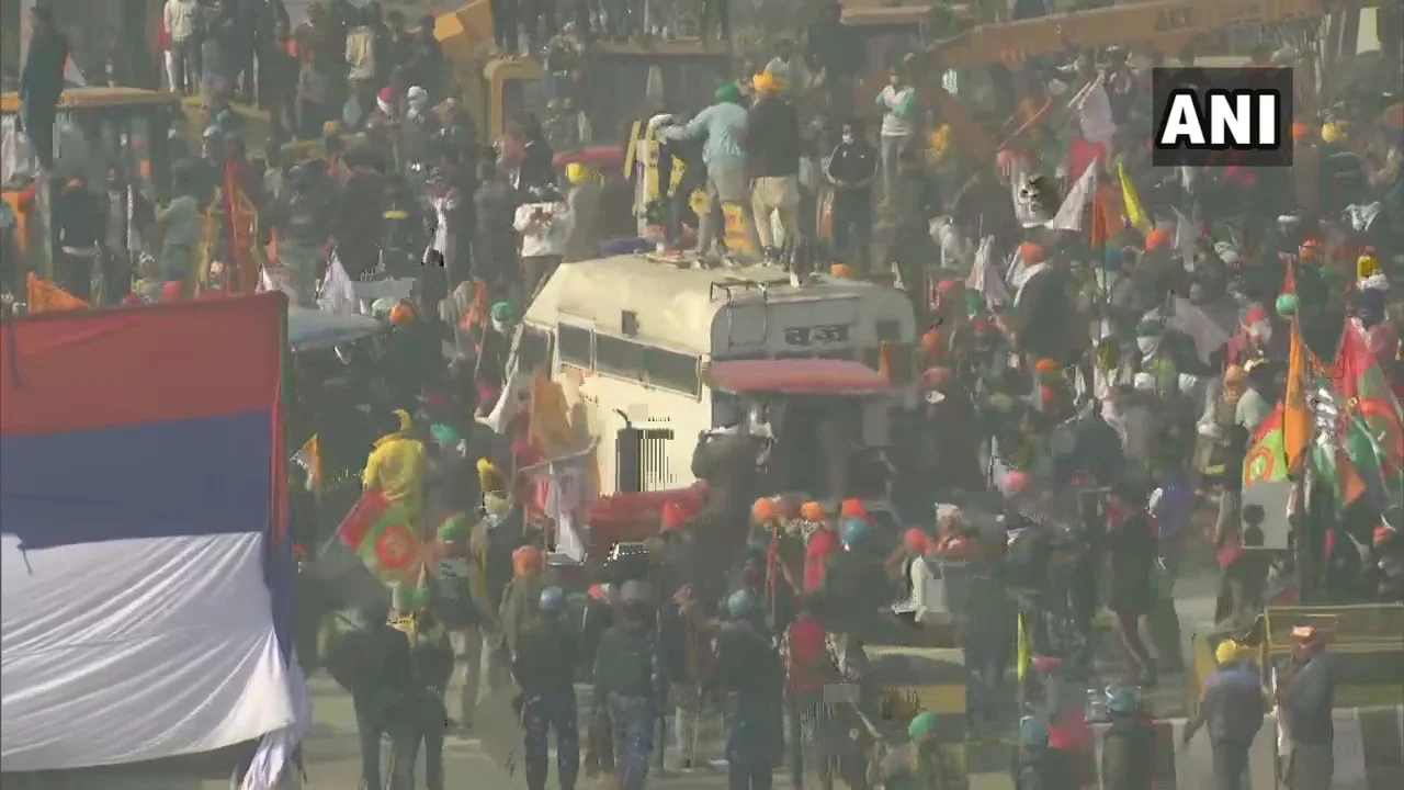 Police used tear gas shells after isolated incidents of scuffle between protestors and police took place at Sanjay Gandhi Transport Nagar and protestors took over a police vehicle