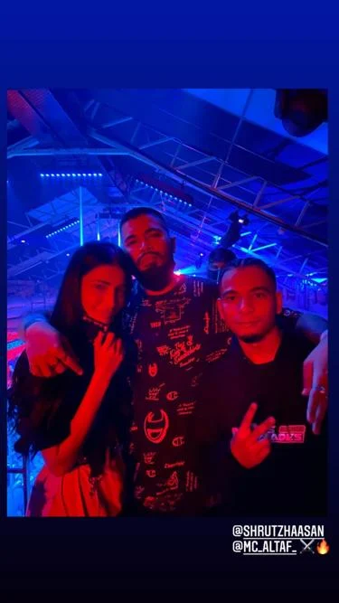 Watch: Beau Santanu Hazarika saves Shruti Haasan from hassle at Mumbai airport