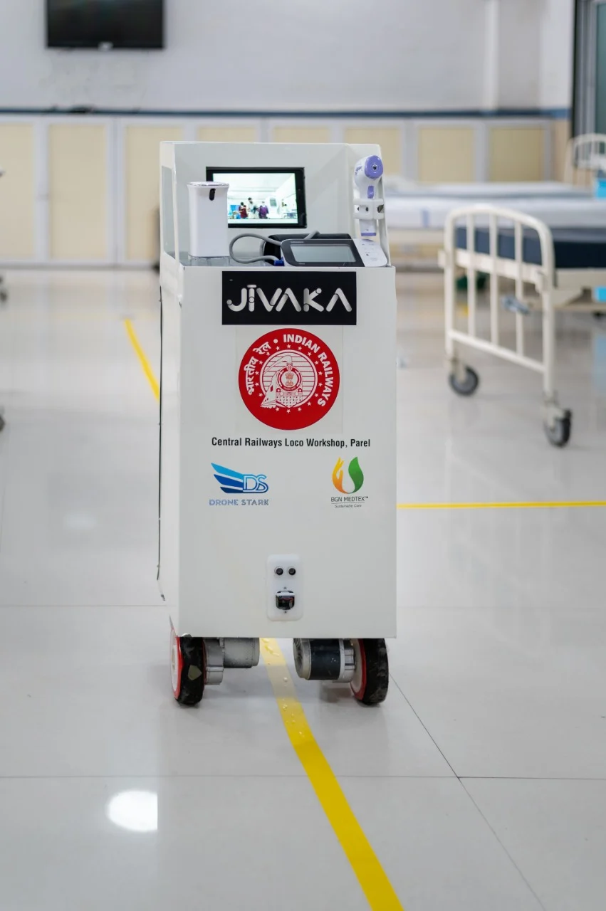 Central Railway combats COVID-19 with robots and robotic devices designed and created in-house
