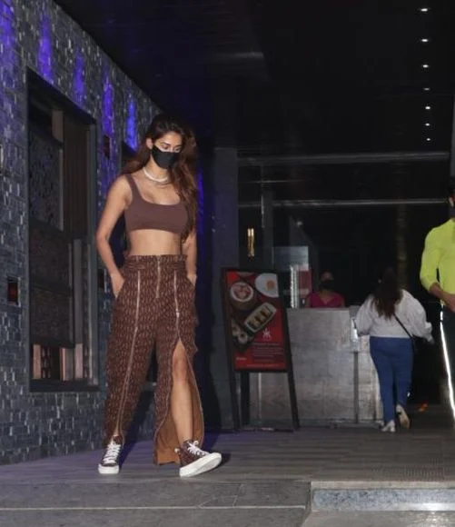 Disha Patani wears Beyonce's Rs 10,000 Icy Park pants for a dinner date with Tiger Shroff