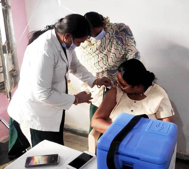 Madhya Pradesh: Second phase of vaccination kicks off, collector, SP get the jab