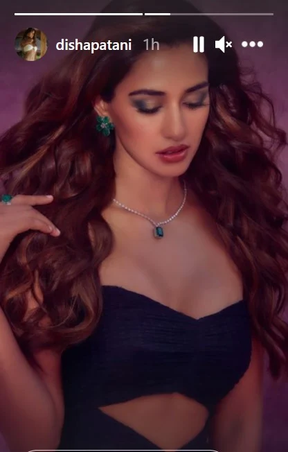 Disha Patani beats Monday blues with her black and bold avatar