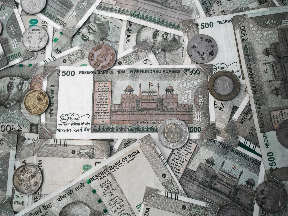 Rupee Gains For 2nd Straight Day 27 Paise Higher Against Dollar