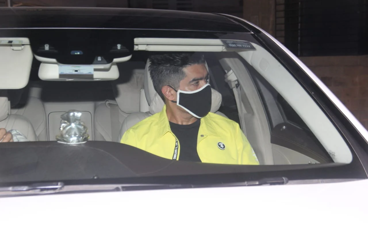In Pics: Kareena Kapoor, Taimur Ali Khan, Gauri Khan and others attend Karan Johar's twins Yash and Roohi's birthday bash