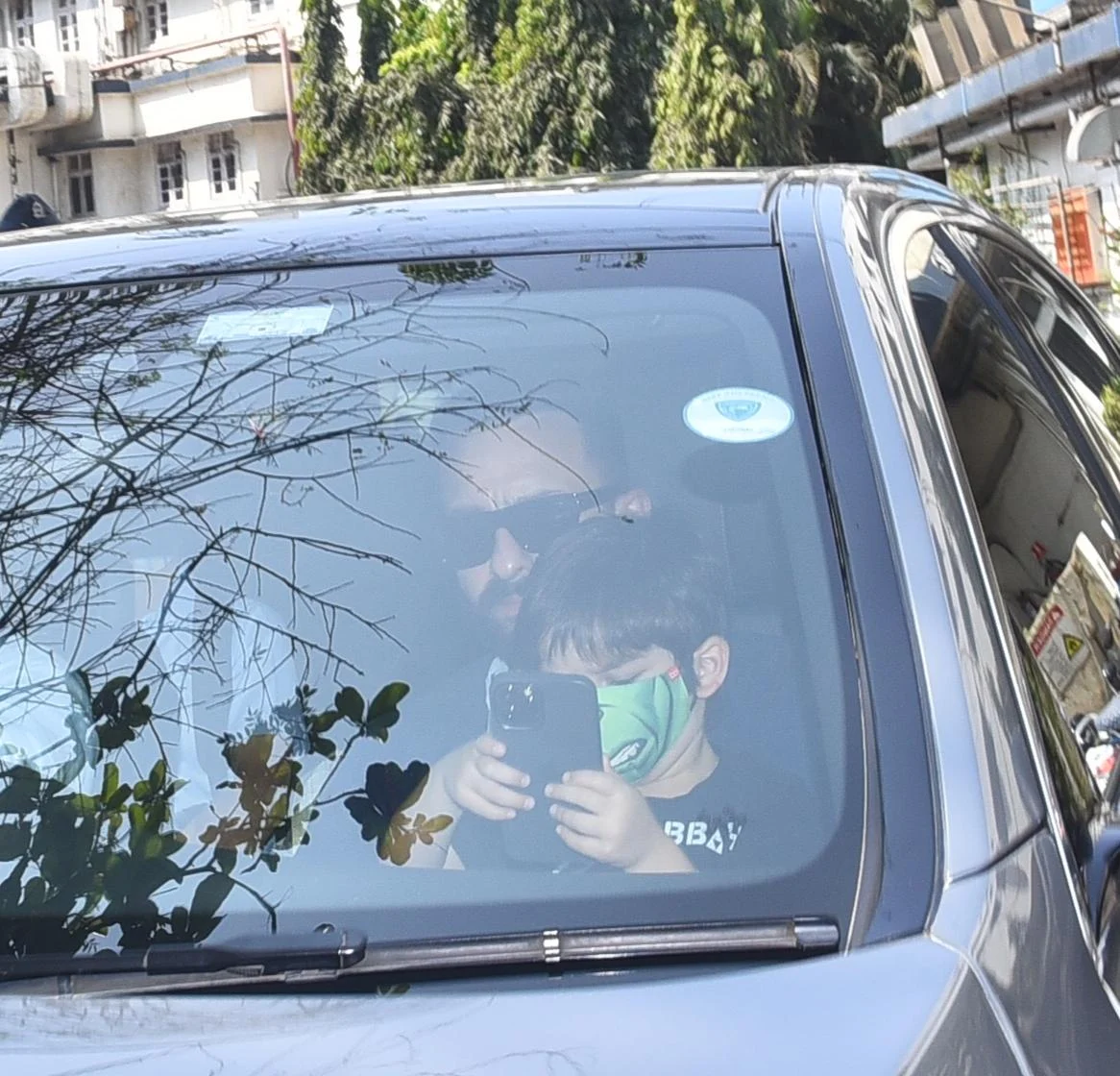 Kareena welcomes baby boy: Saif, Taimur, Karisma and Randhir Kapoor spotted at Mumbai's Breach Candy hospital; see pics