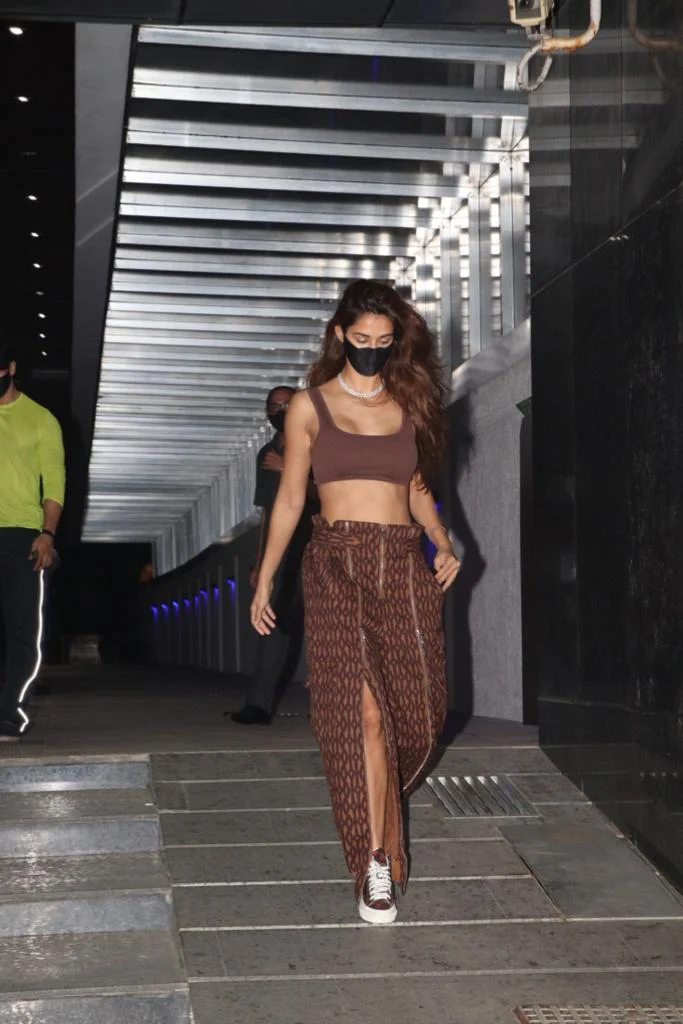 Disha Patani wears Beyonce's Rs 10,000 Icy Park pants for a dinner date with Tiger Shroff