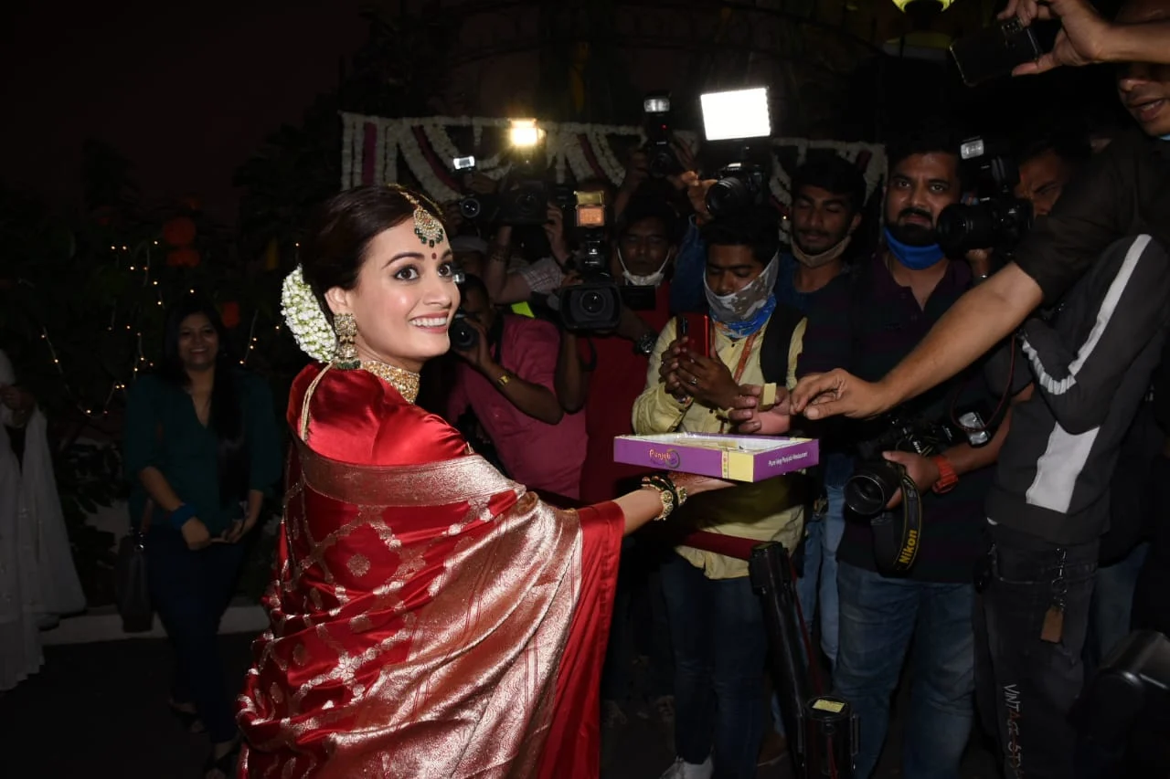 In Pics: Dia Mirza ties the knot with Vaibhav Rekhi at her Bandra residence
