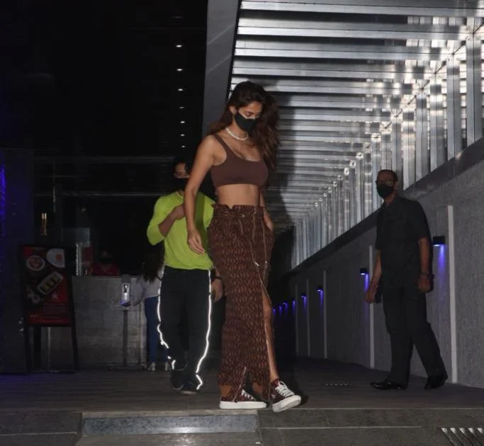 Disha Patani wears Beyonce's Rs 10,000 Icy Park pants for a dinner date with Tiger Shroff