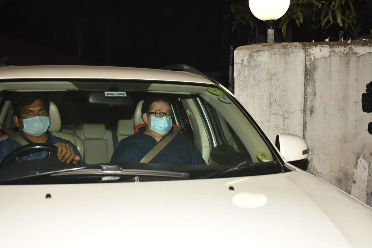 Invasion of privacy: Netizens call out paps after inside video from Randhir Kapoor's birthday dinner goes viral