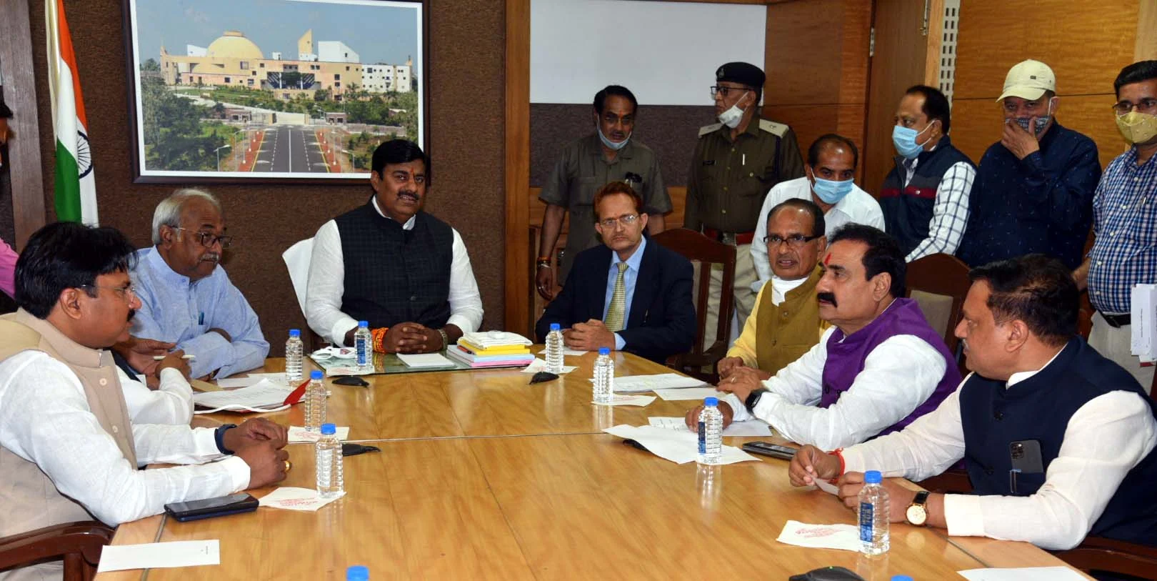 Pro tem Speaker Rameshwar Sharma presides over all party meeting at Vidhan Sabha on Sunday a ahead of budget session commencing from Modnay.