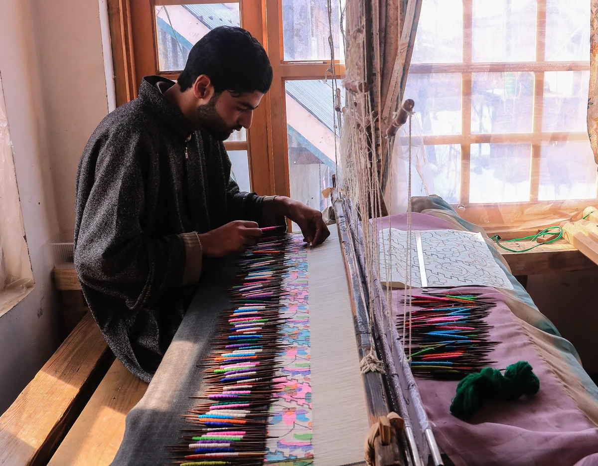 kani shawl price in kashmir