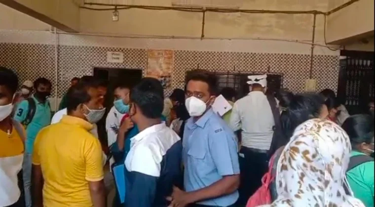 Irony! Candidates flock at Ulhasnagar civic body's health dept for interview; flout COVID-19 norms