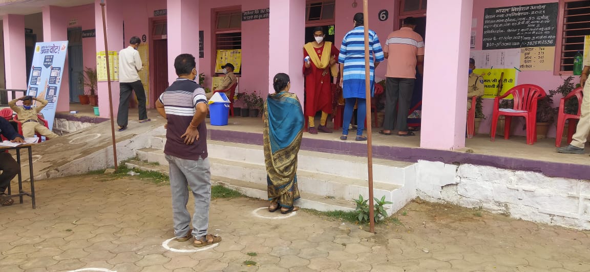Voting in Damoh on Saturday