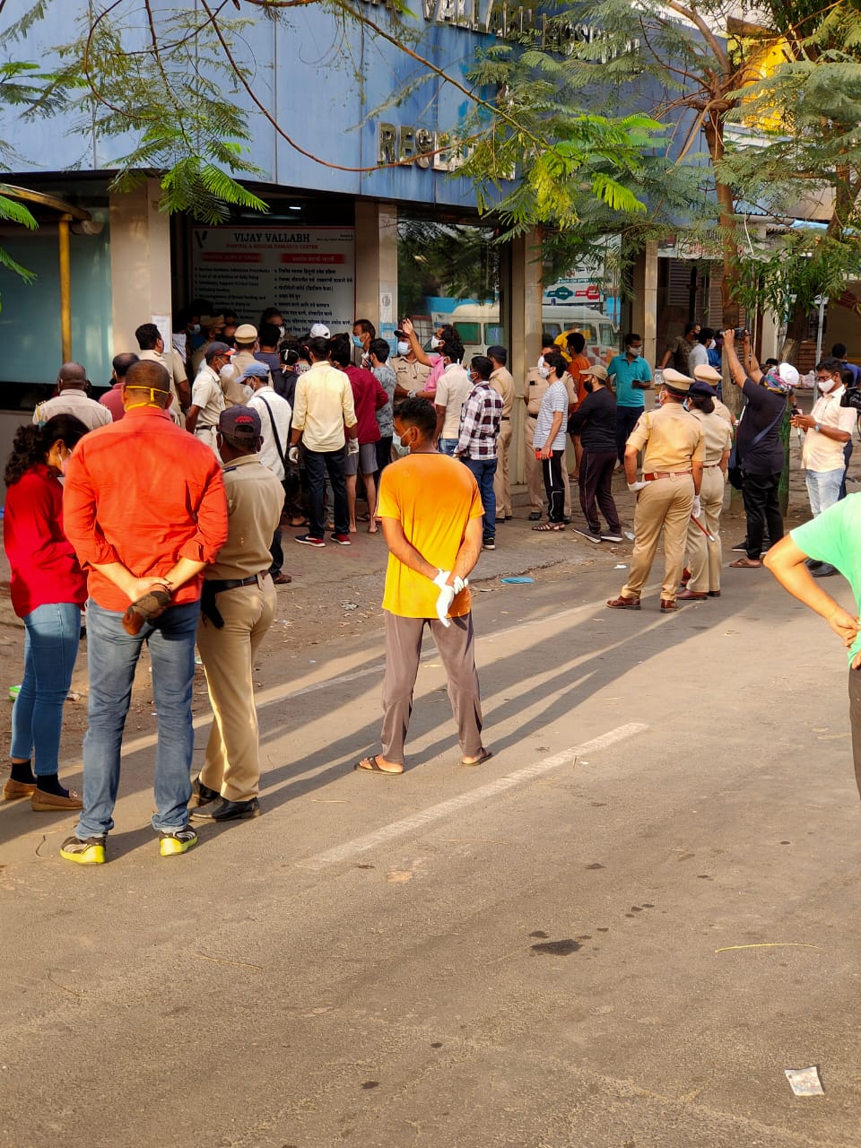 Mumbai: Thirteen COVID-19 patients die in hospital fire in Virar