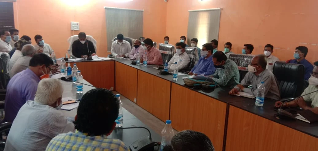 Garoth SDM Ram Prasad Verma presided over a meeting Covid on Saturday