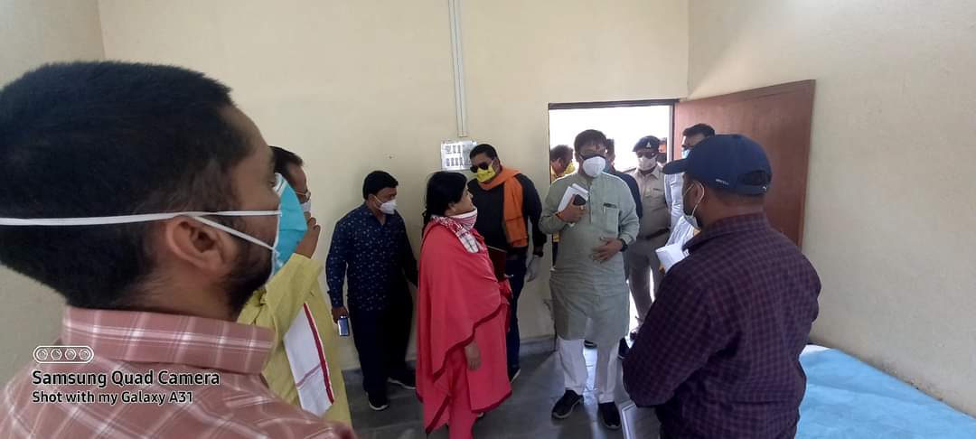 Usha Thakur at Covid Care Centre