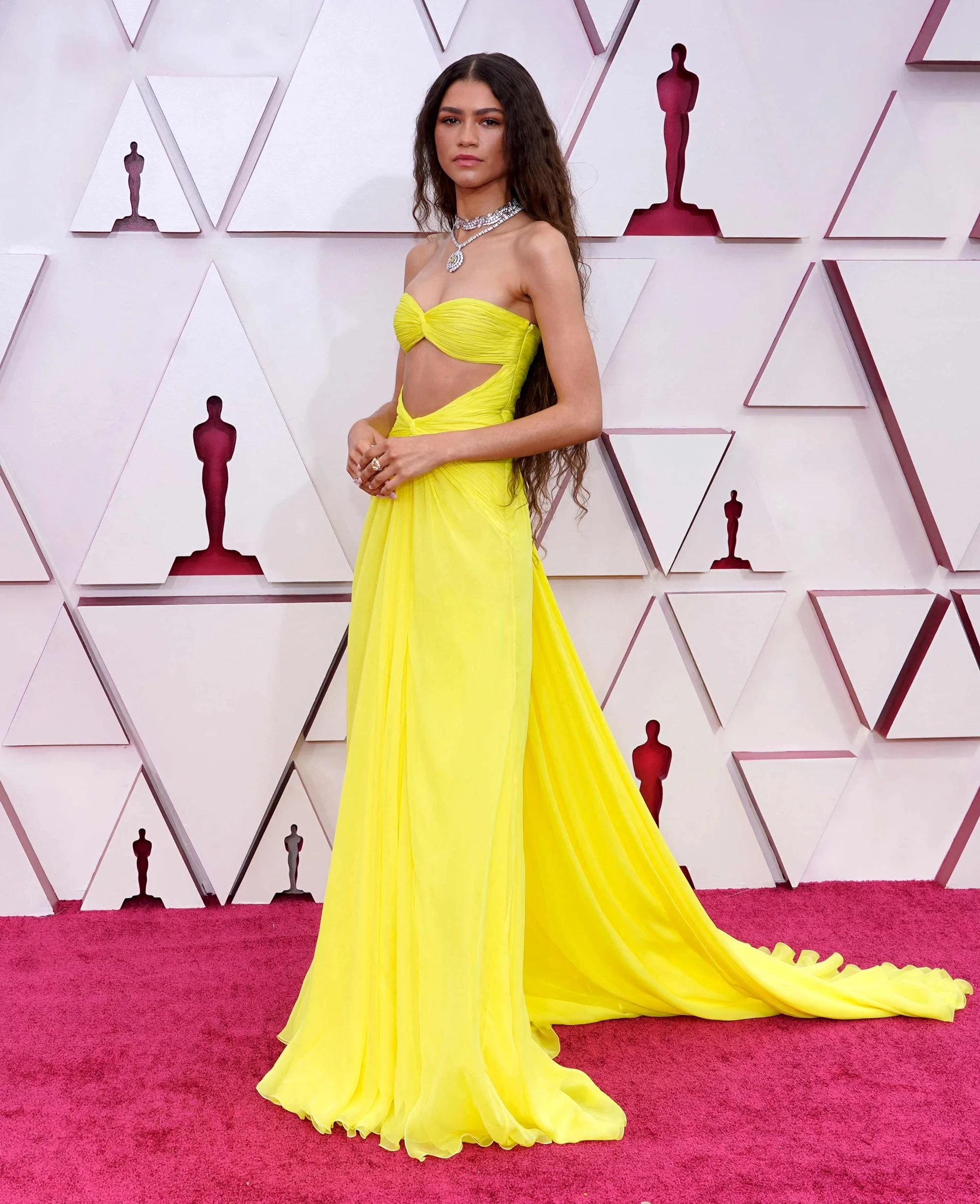 Oscars 2021: 'Spider-Man' star Zendaya stuns in Rs 44.8 crore worth of diamonds on the red carpet