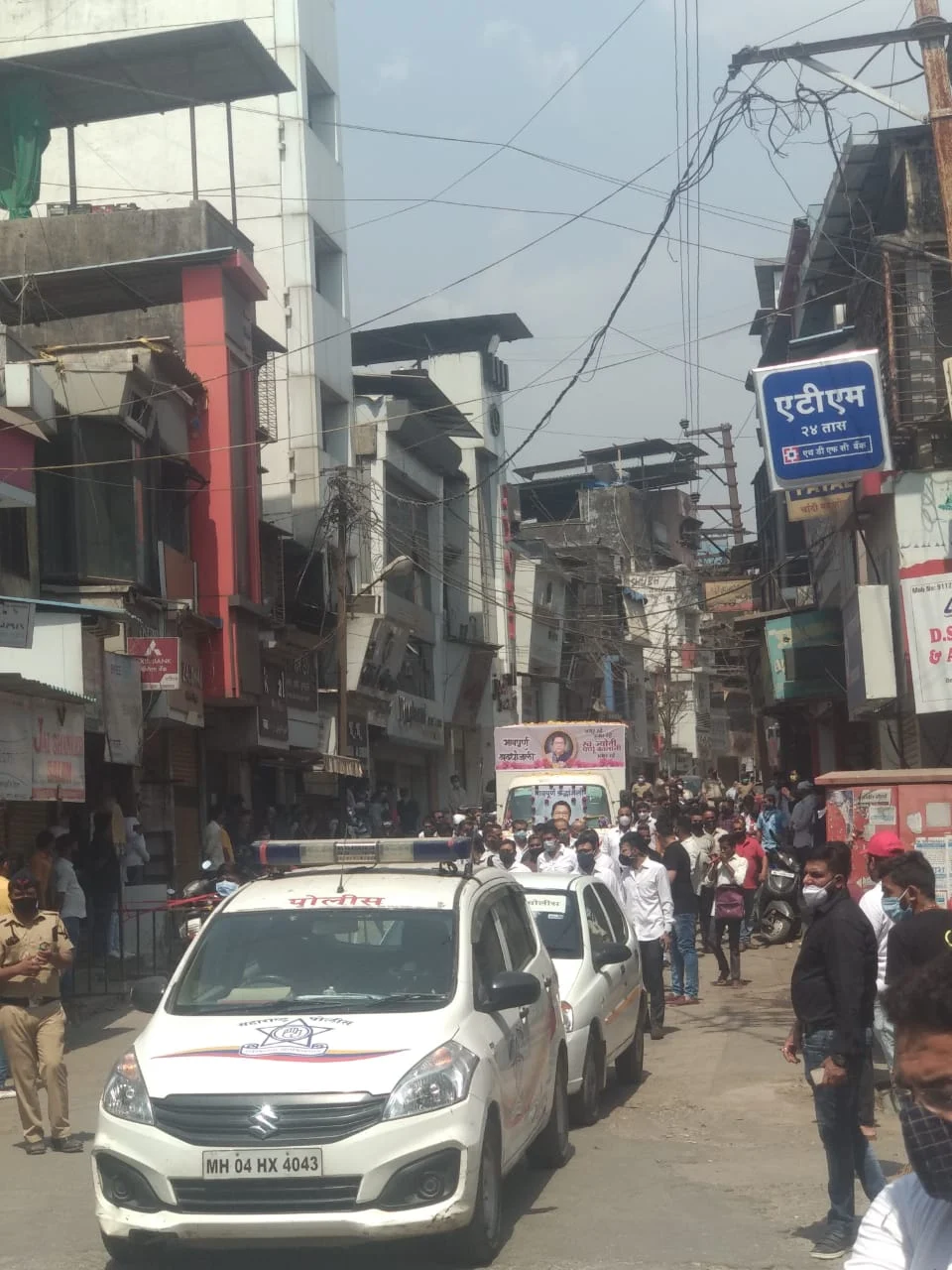 Ulhansagar: COVID-19 norms flouted at former NCP MLA Jyoti Kalani's funeral; pictures here