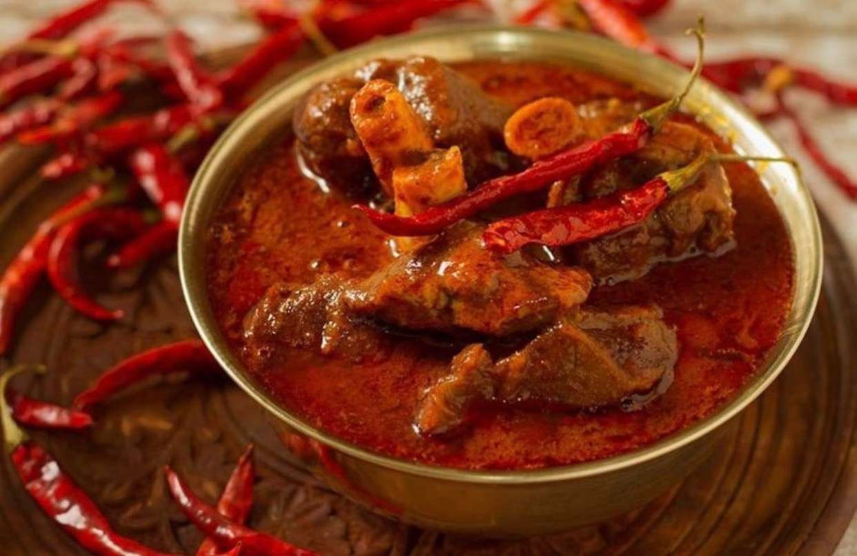 Laal Maas