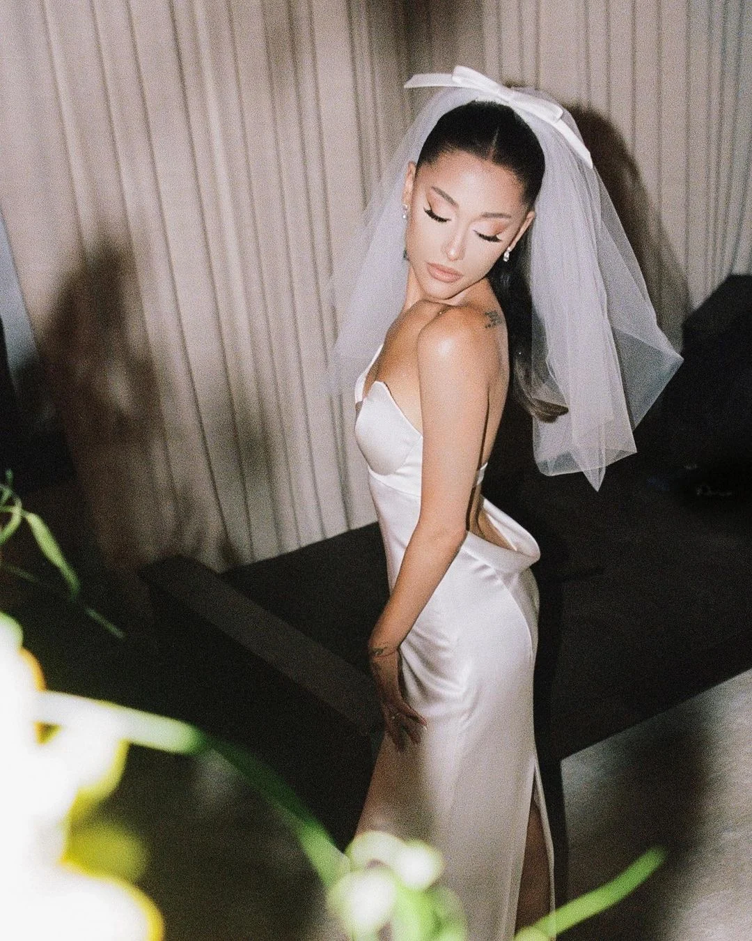 Ariana Grande's Vera Wang wedding dress inspired by Audrey Hepburn's bridal look from 'Funny Face'