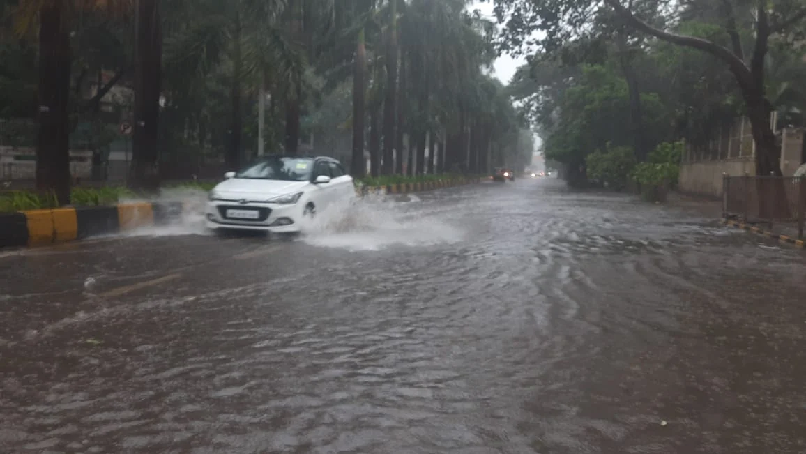 Roads in Dahisar faced waterlogging due to the ongoing Cyclone Tauktae on May 17, 2021.