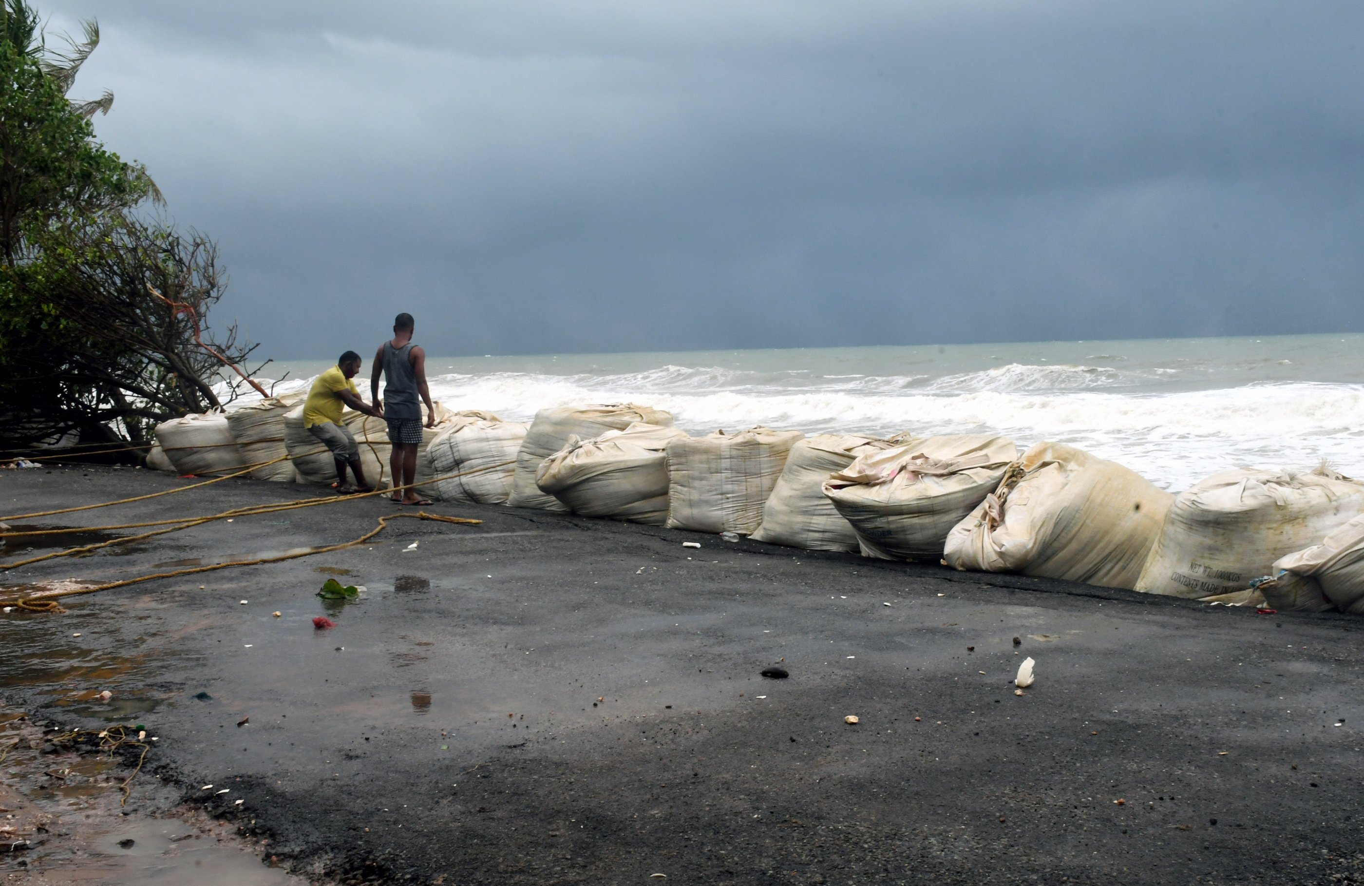 Cyclone Tauktae: Palghar, Raigad, Ratnagiri and Sindhudurg and other districts on Maharashtra's Konkan coast asked to review preparedness - Vimarsana News