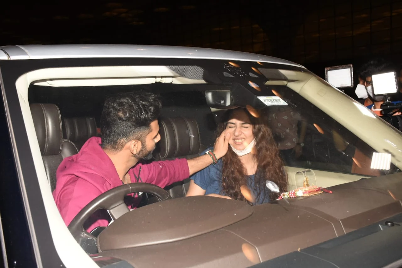 'So much drama for camera': Trolls react to Rahul Vaidya-Disha Parmar’s PDA at Mumbai airport