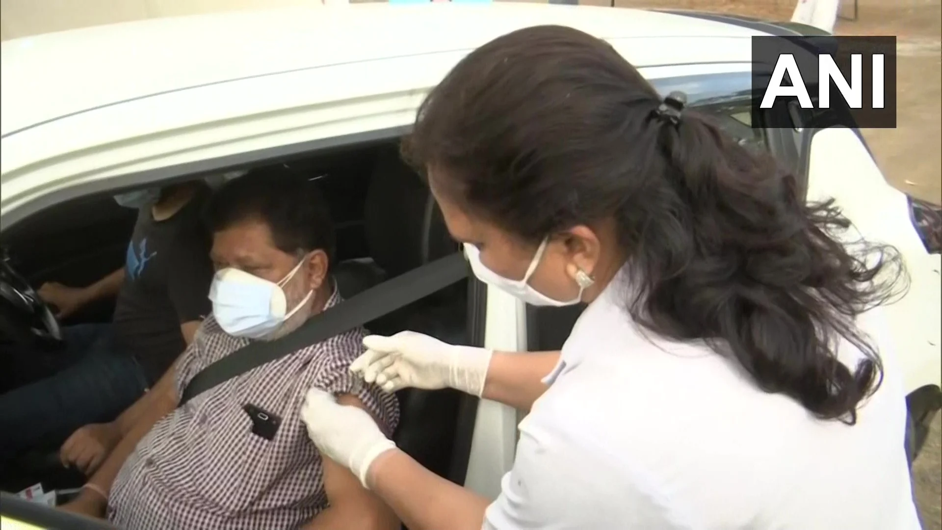 Drive-in vaccination centre in Bhopal