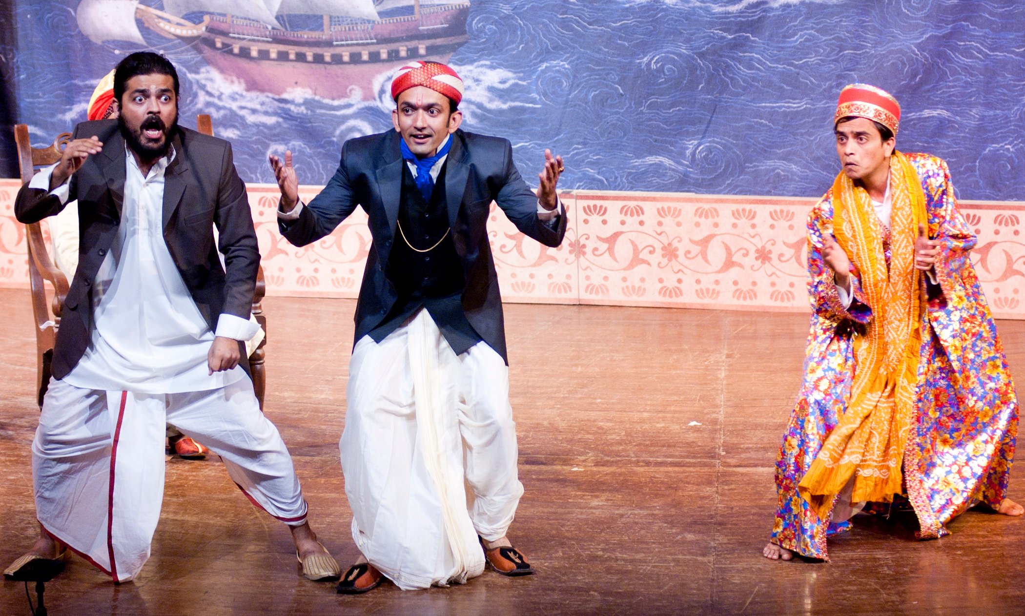 Theatre director Sunil Shanbag talks about Playing to Bombay, TheatreNama, and more - Vimarsana News