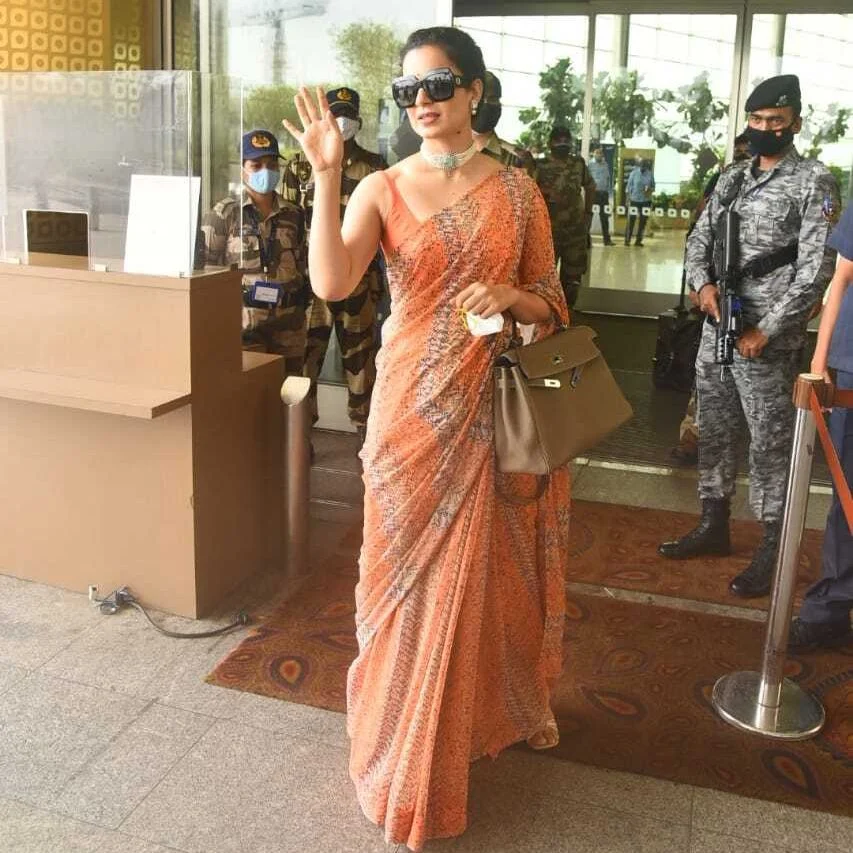 'Kis kis ko corona ho gaya?': Watch Kangana Ranaut check on paps as she leaves for Manali post COVID-19 recovery