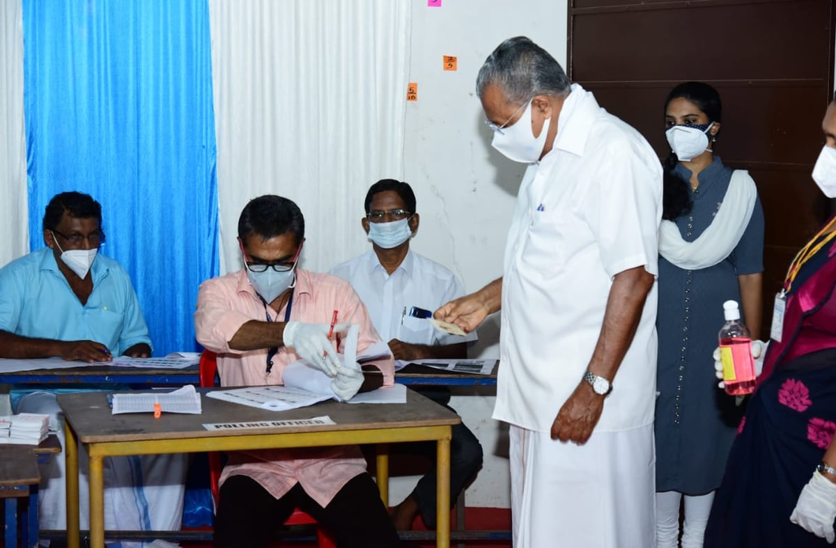 Counting of postal votes begins in Kerala, Left ahead in initial trends - Vimarsana News