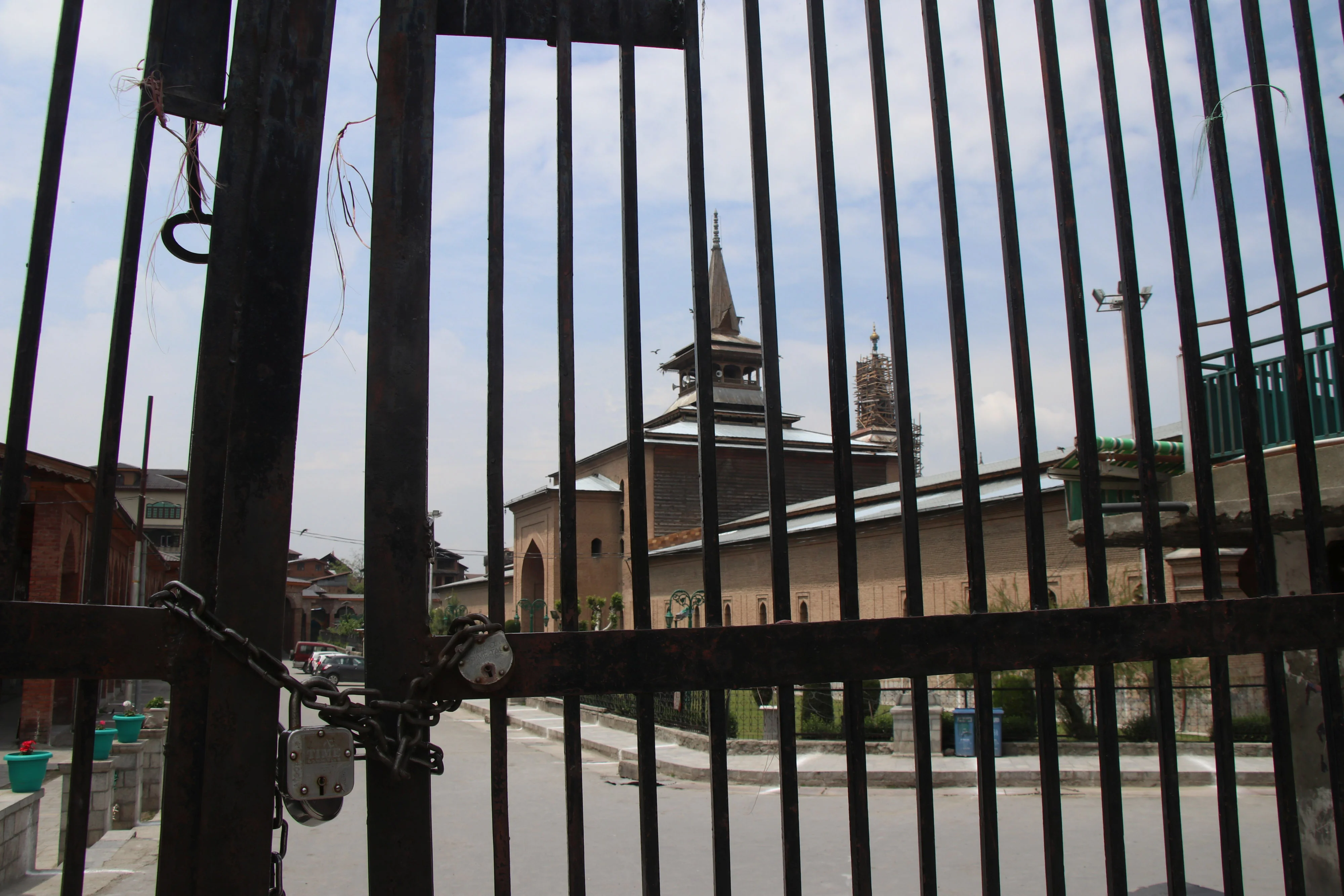 A deserted view of roads during Corona curfew in Srinagar, Kashmir. As the COVID-19 cases continue to rise the authorities imposed strict Corona curfew across Jammu and Kashmir in order to stop further spread of Coronavirus.