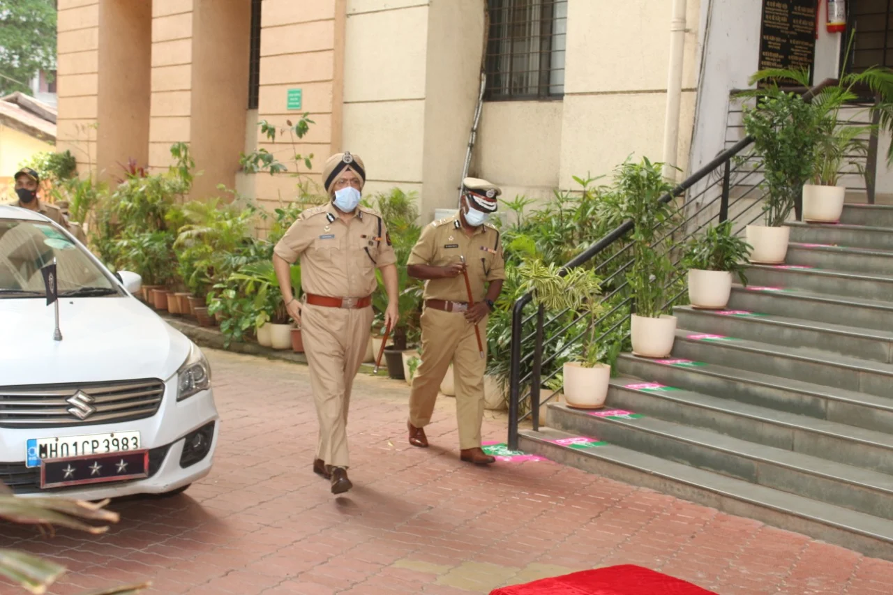 Jaijeet Singh takes charge as Thane Police Commissioner; see pics
