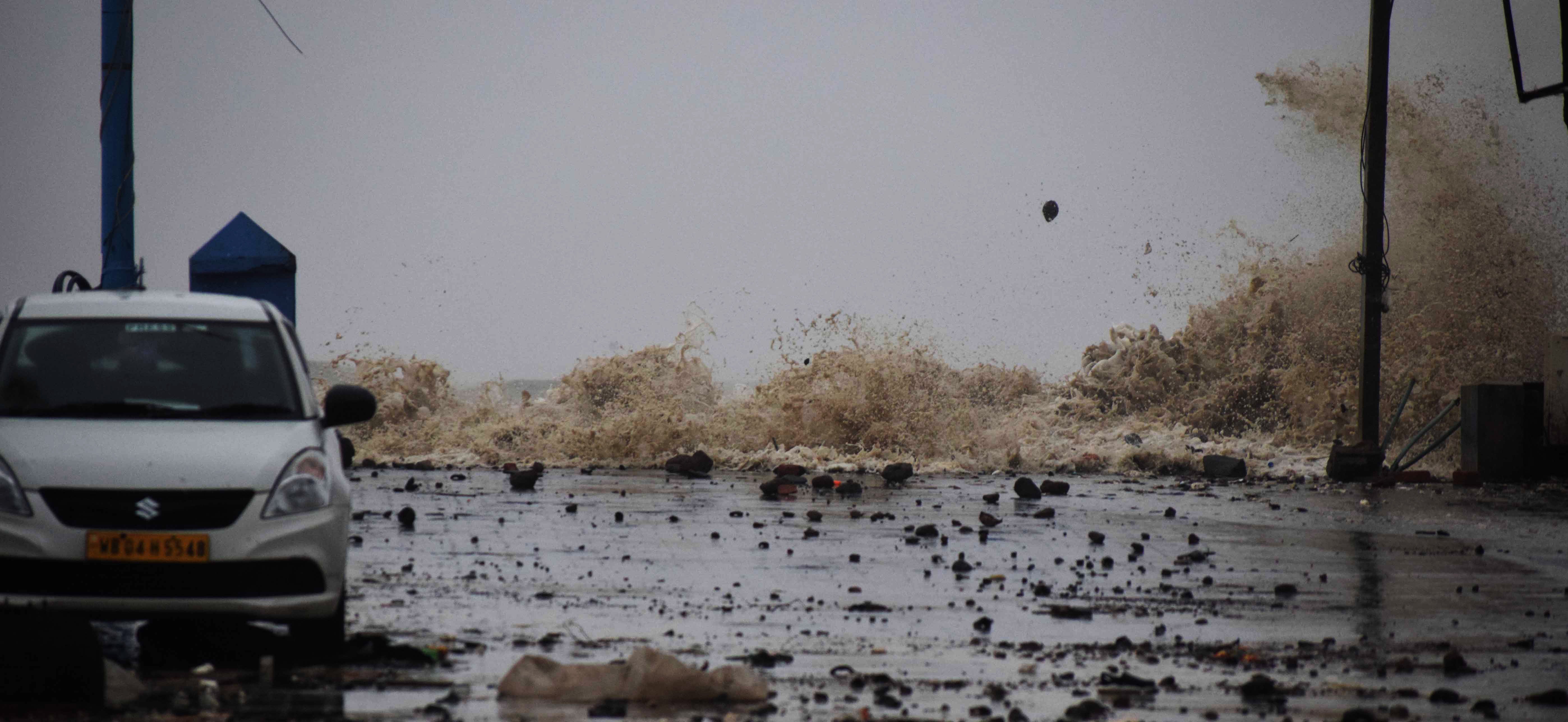 Houses inundated, animals washed away as Cyclone Yaas hits Balasore and Dhamra in Odisha