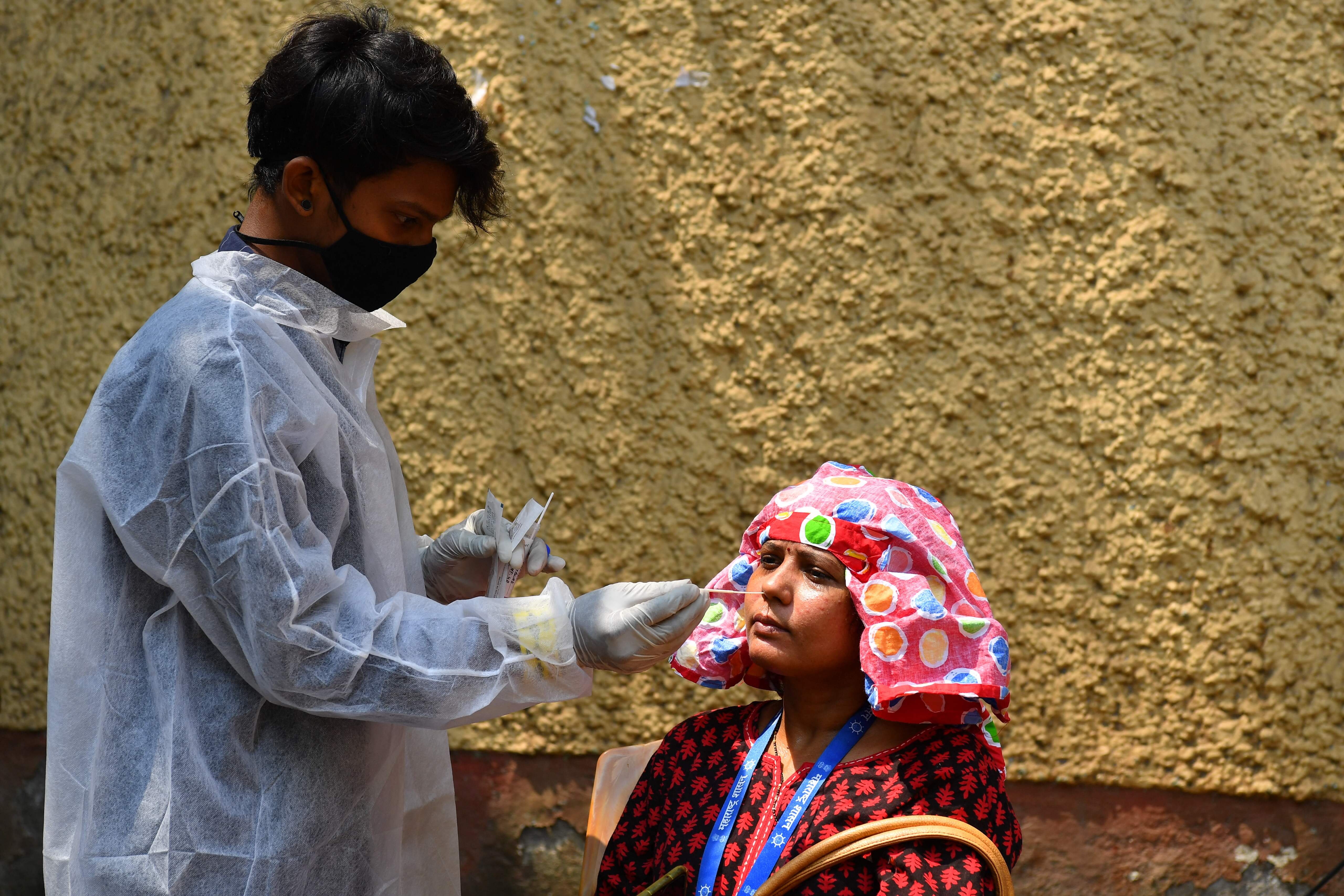 ICMR issues guidelines for COVID-19 testing during second wave - Vimarsana News