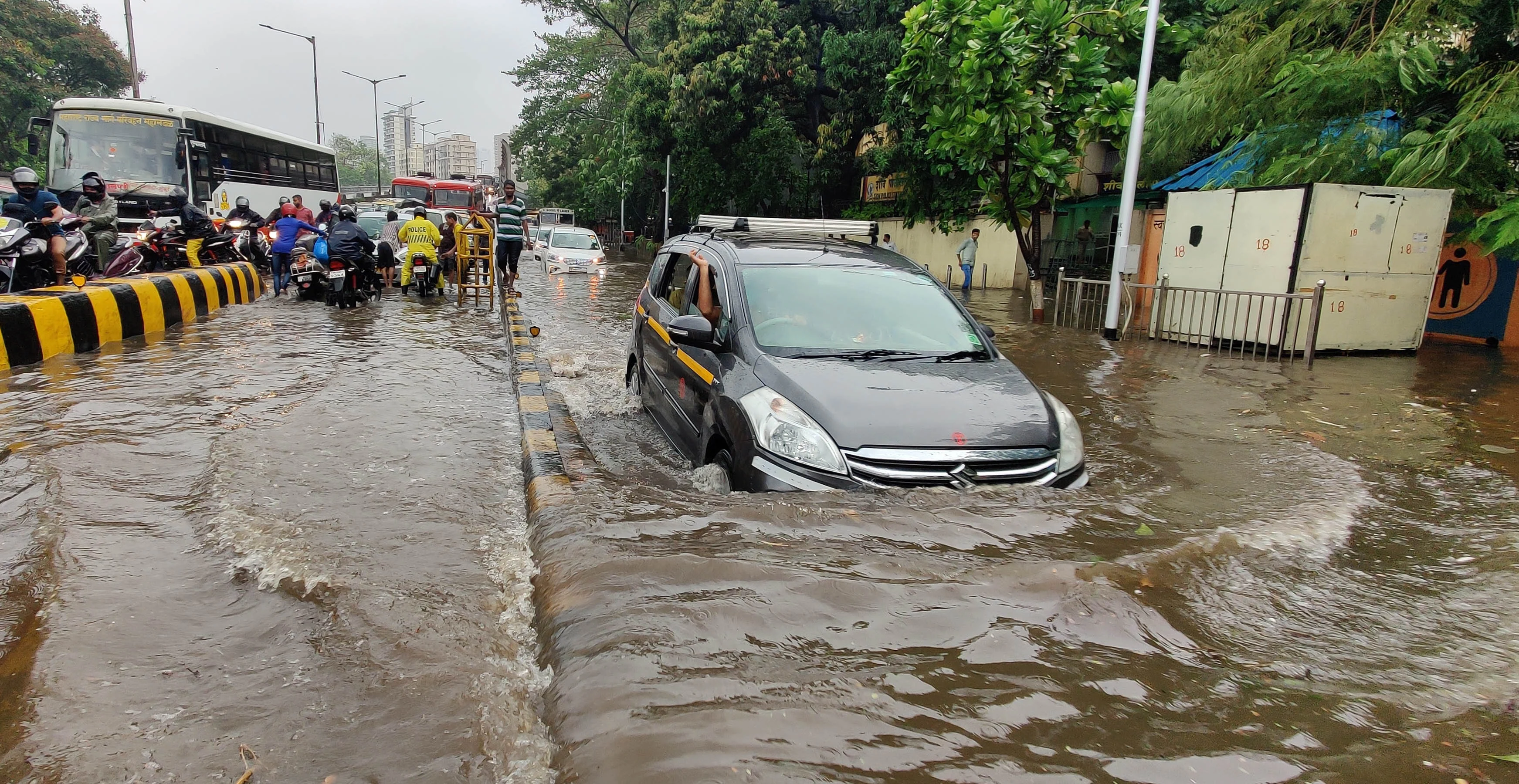 Cyclone Tauktae: Uprooted trees, waterlogging cause traffic snarls across Mumbai -- see pics