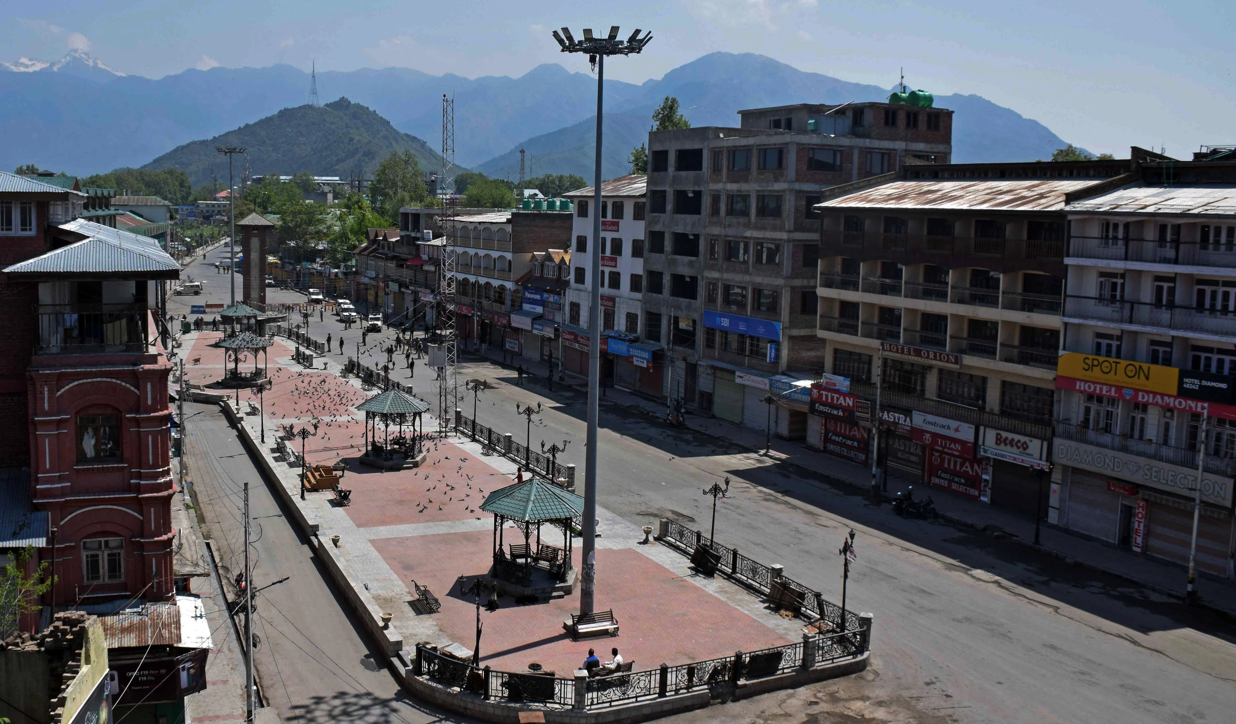 Deserted road during corona Curfew in Srinagar, Kashmir. As the COVID-19 cases continue to rise the authorities imposed strict Corona curfew across Jammu and Kashmir in order to stop further spread of Coronavirus.